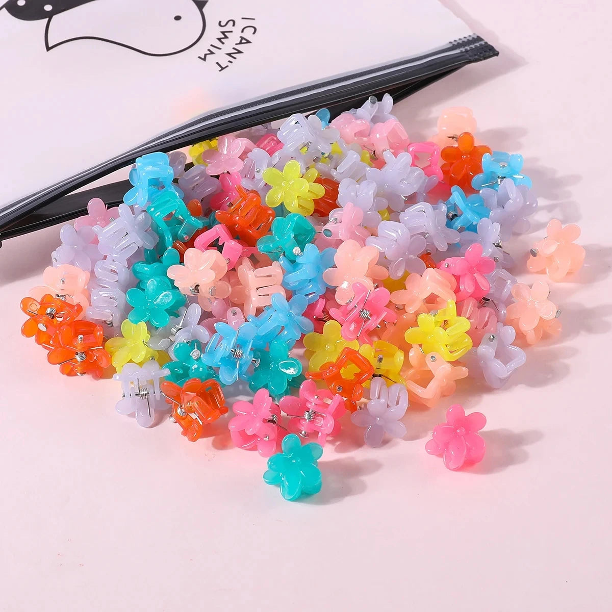 50pcs Girls Small Hair Claw Clips Colorful Plastic Clips Hairpin Flower Heart Mini Multi-Shape Hair Claw Kids Hair Accessories