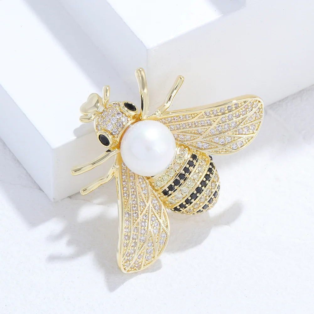 Jewelry brooch to prevent exposure Korean ladies brooch clothing accessories little bee corsage