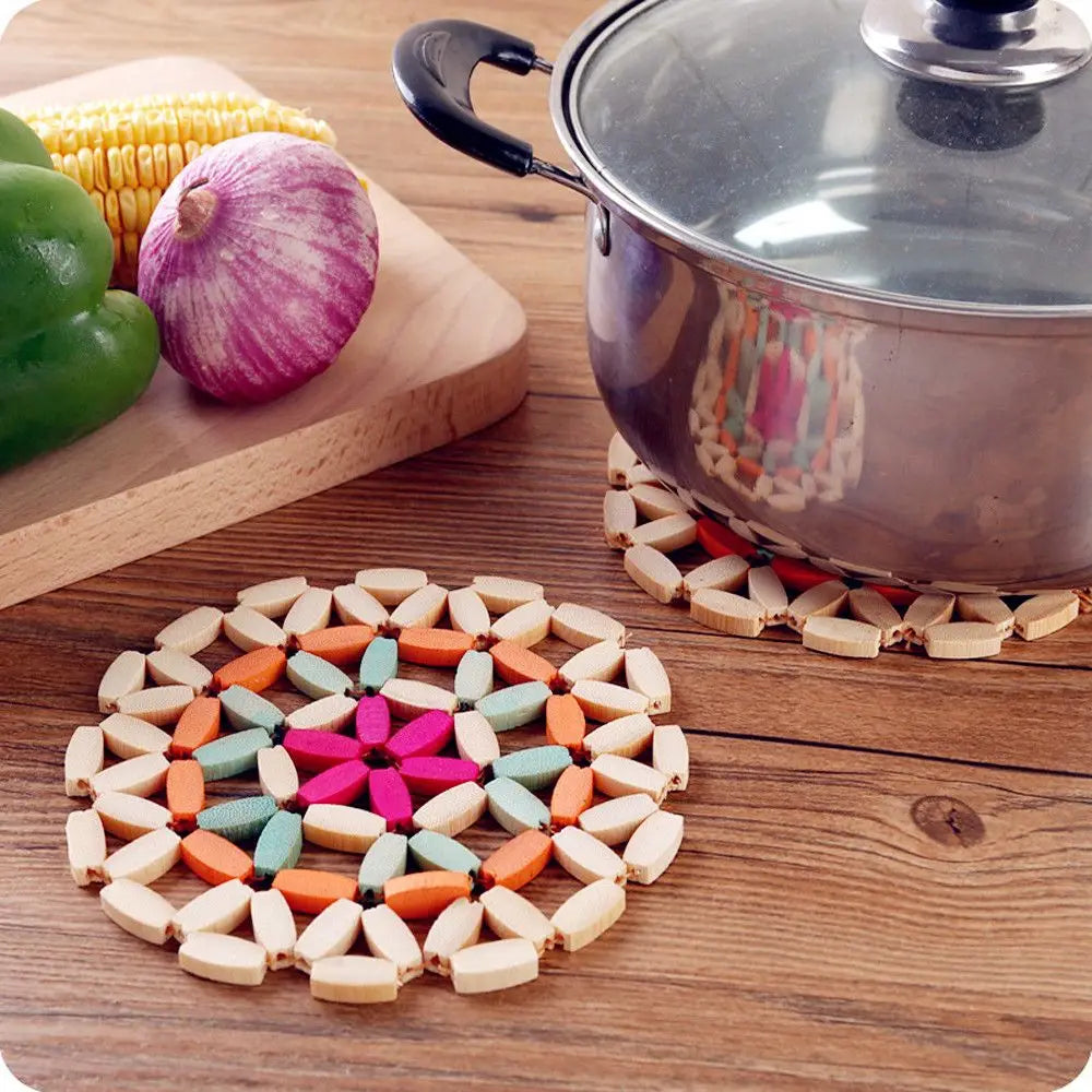 Hemasa 4Pcs  Desk Table Mats Round Bamboo Placemats