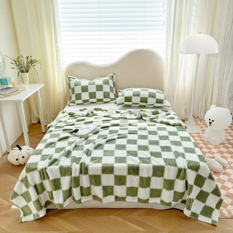 Tejesa Panda Printed Fluffy Blanket for Beds Single/Queen/King Plush Fleece Plaids for Sofa Soft Warm Thow Blanket for Winter