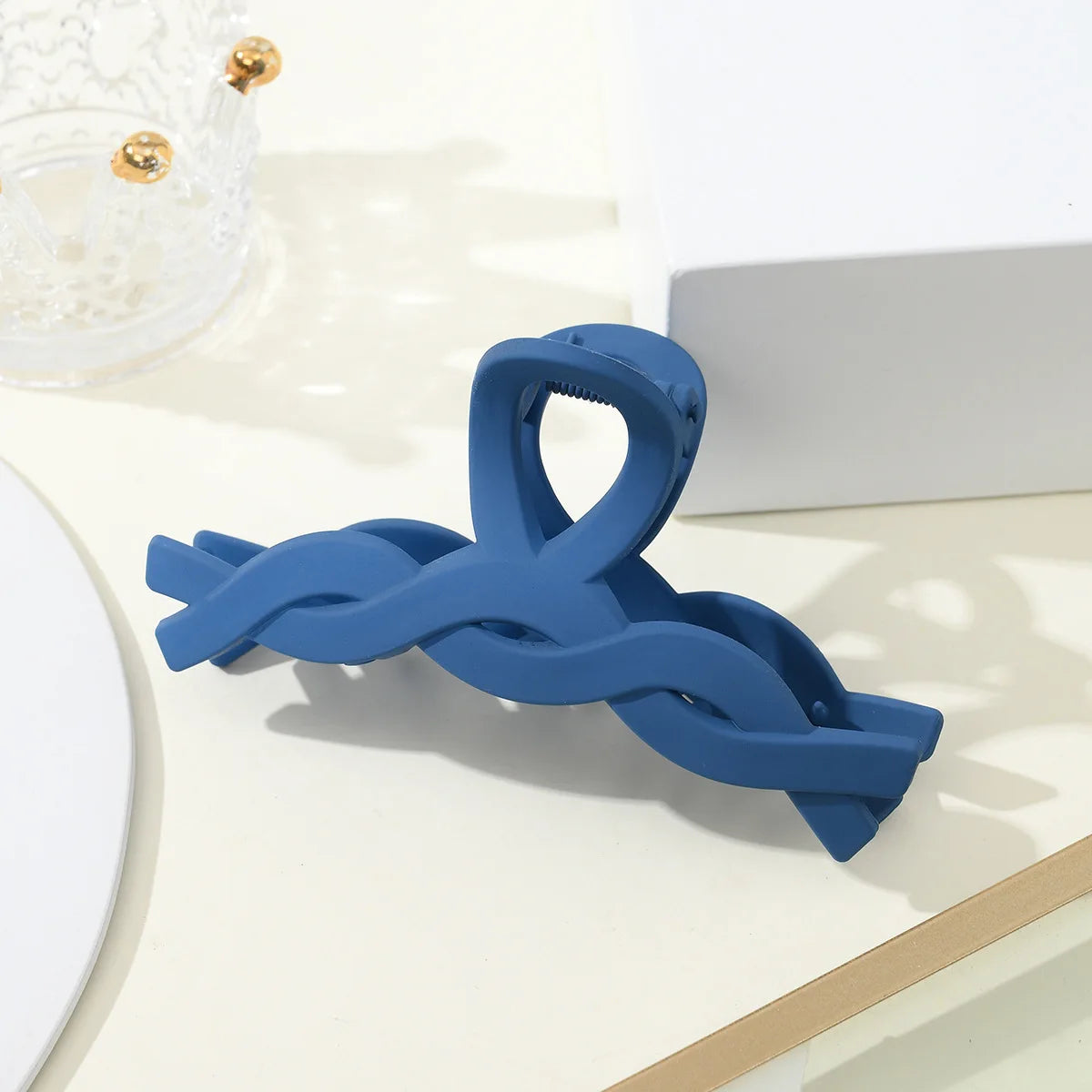 1pc blue women's hair clip hair accessory fashionable and simple hair clip shark clip back of the head styling hair clip
