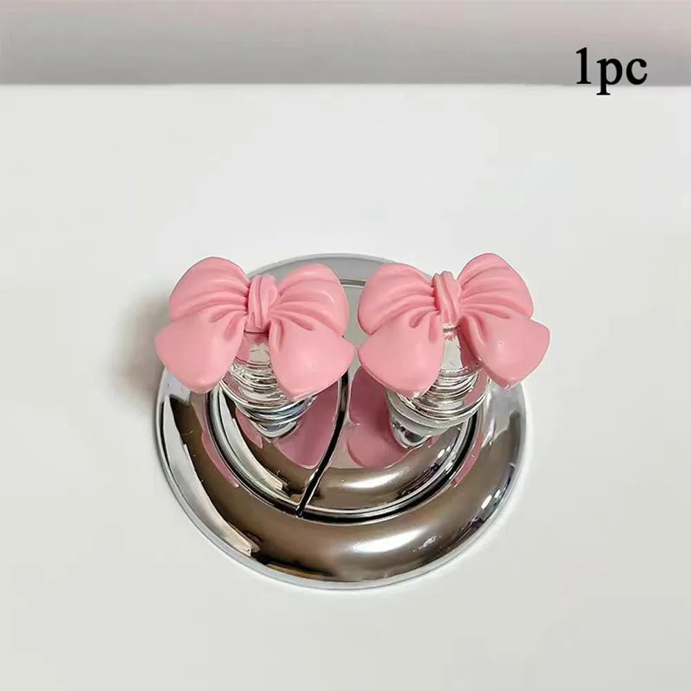 Hemasa 5pcs Flower Shaped Toilet Presser Love Toilet Press Button Tank Push Switch Water Tank Buttons Nail Protector Bathroom Decor