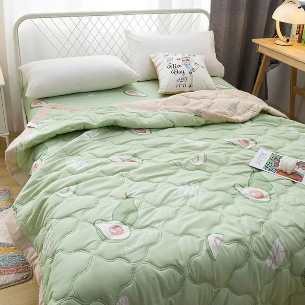 Hemasa  Cute Washable Printed Summer Quilt Soft Comfortable Thin Wadding Blanket