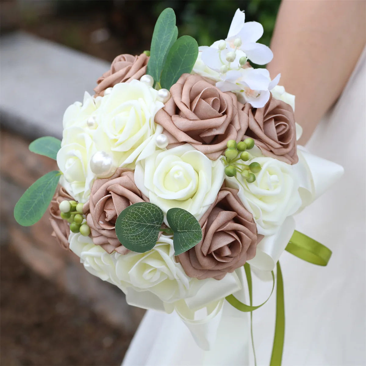 YeeNanee Wedding Gold Hoop Bouquet for Bridesmaids Floral Rose Eucalytpus Metal Ring Wreath Bridal Shower Ceremony Decoration