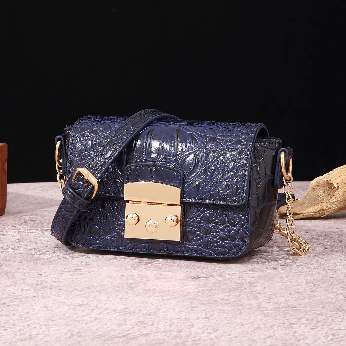 Colorful Crocodile Pattern Mini Lock Flip Phone Bag Crossbody Bag Classic