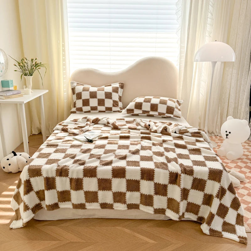 Tejesa Panda Printed Fluffy Blanket for Beds Single/Queen/King Plush Fleece Plaids for Sofa Soft Warm Thow Blanket for Winter