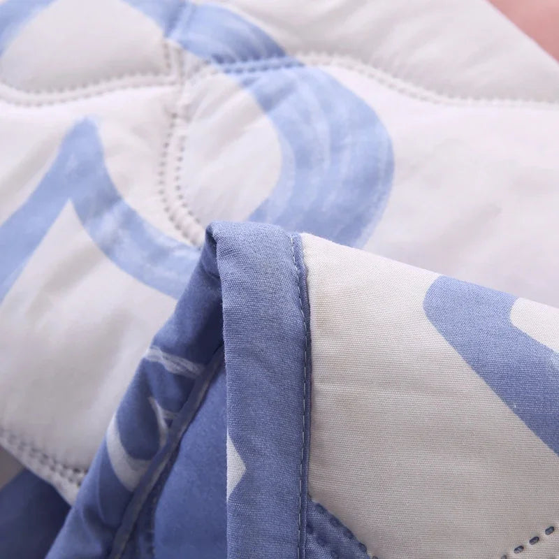 Quilted Summer Quilt and Pillowcase or Single Quilts Soft Breathable Washable Thin Comforter Double Blanket