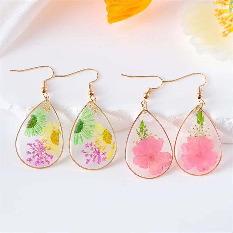 Colorful Natural Flower Drop Earrings Unique Epoxy Resin Pressed Flower Earring Wholesale Earring With Floral Statement Jewelry