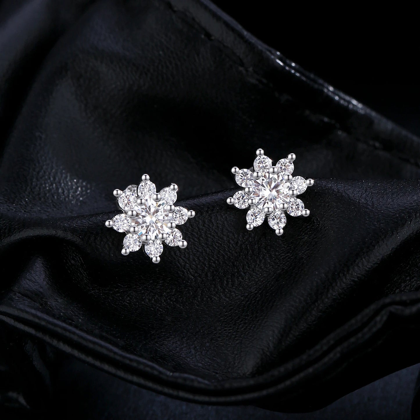 MODIAN Sparkling VVS1 D Color Moissanite Stud Earrings 925 Sterling Silver Classic Flowers Earrings For Women Fine Jewelry Gift