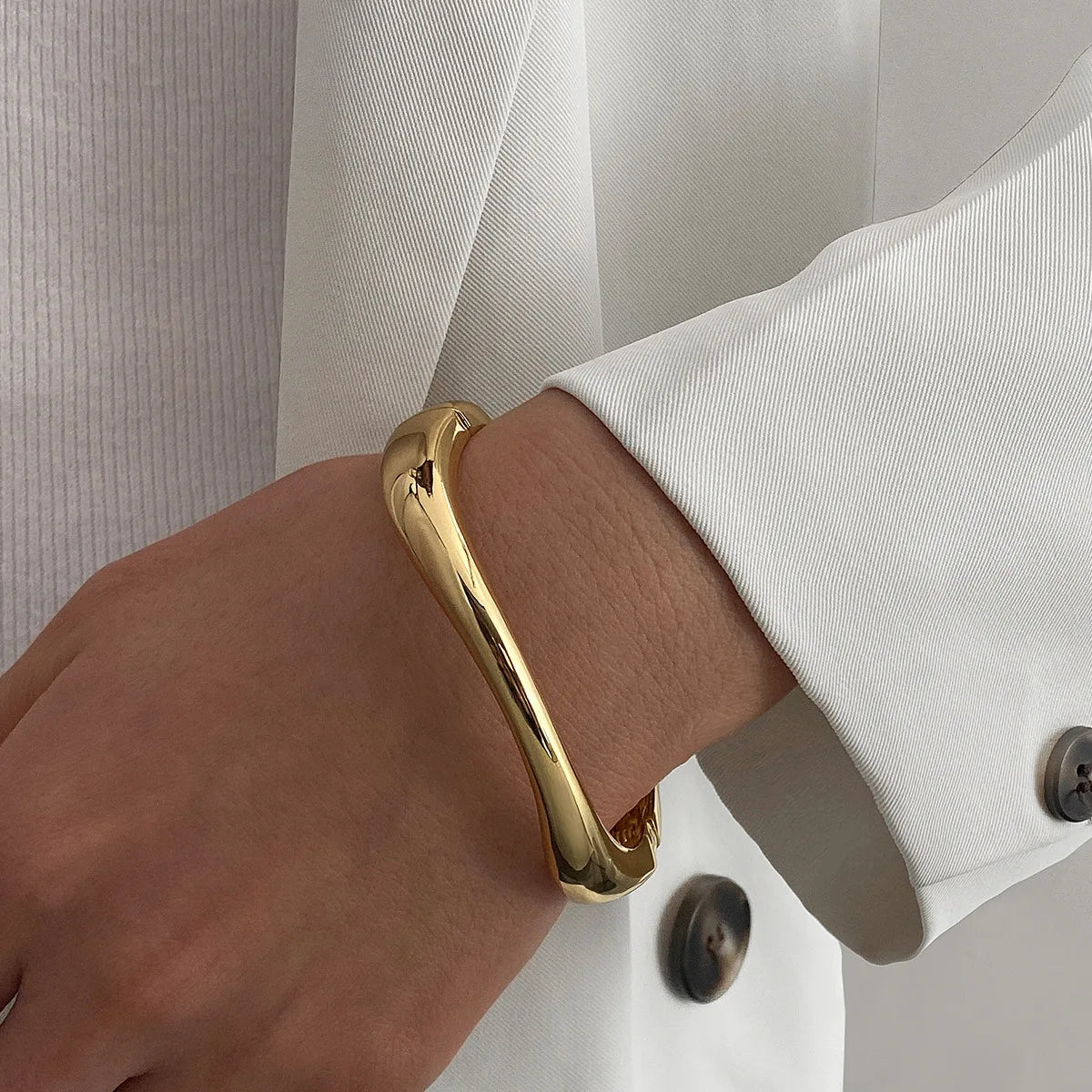 3 PCS Set Gold Color Wide Bangles for Women Girls Classic Exaggerated Big Statement Bracelet Luxury Wedding Party Jewelry Gift