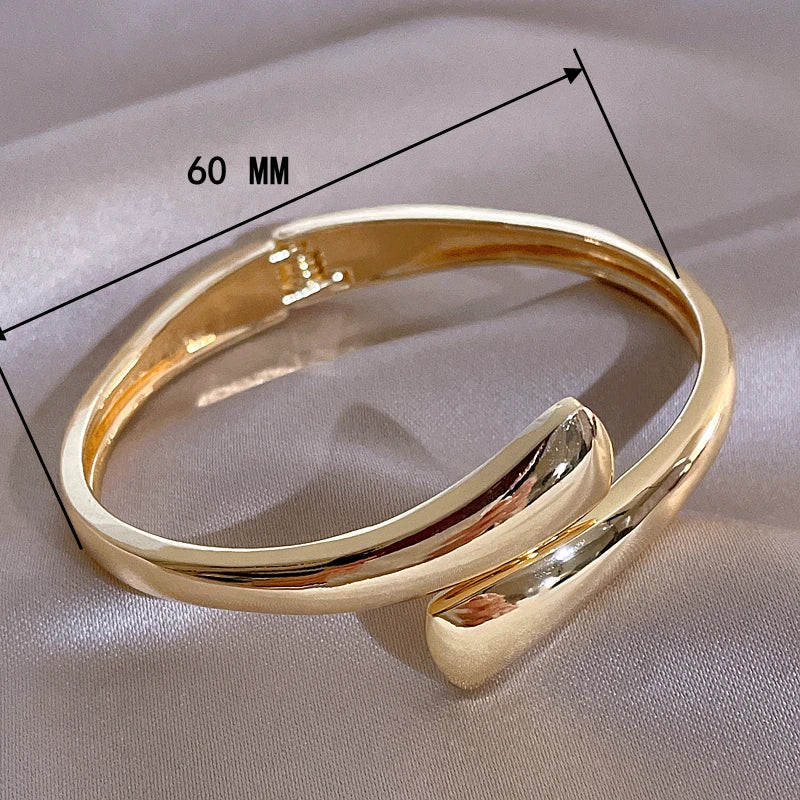 2024 New Design Gold Color Open Bracelets & Bangles for Woman Fashion Charm Alloy Metal Cuff Bracelet Party Jewelry Accessories