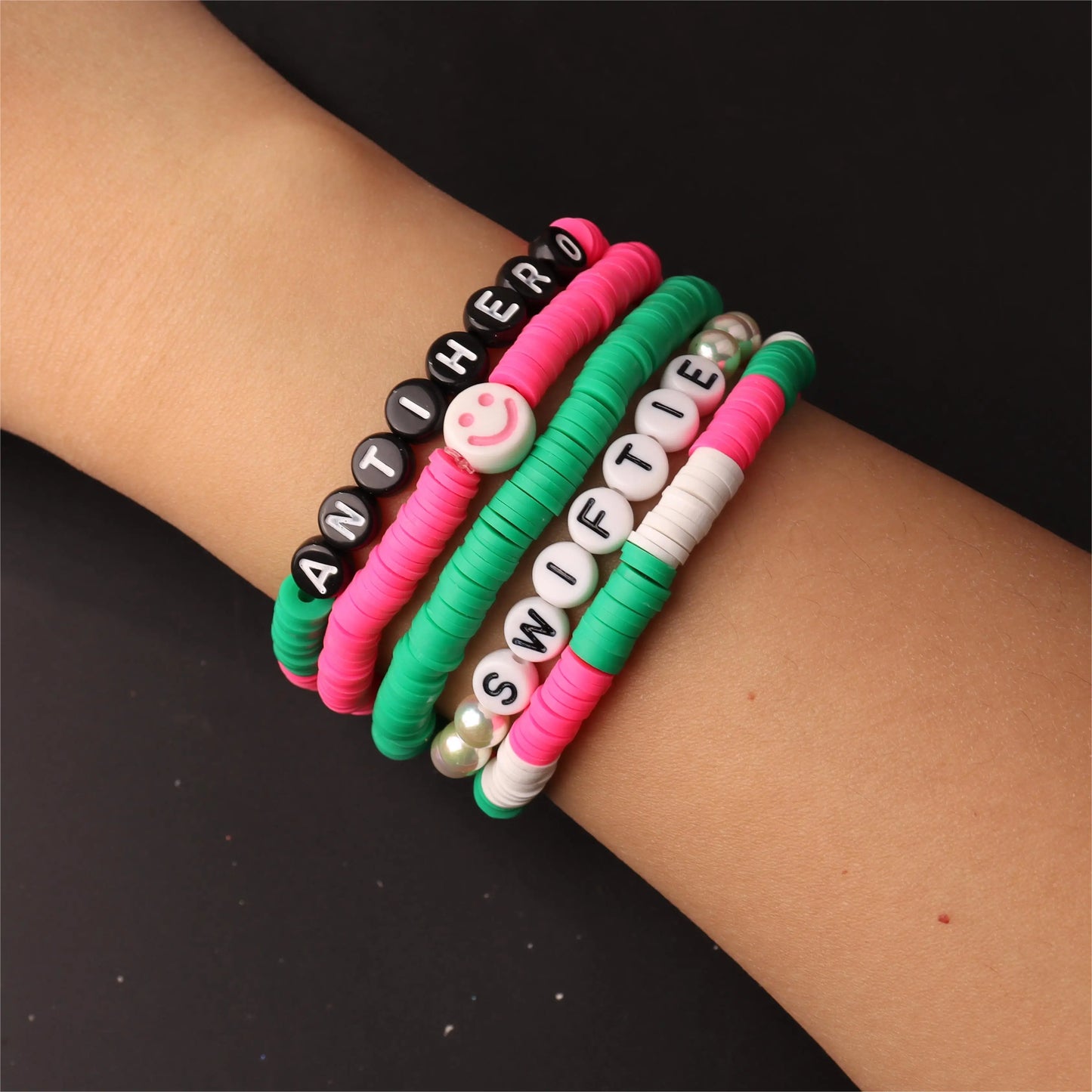Handmade Smile Taylor The Swift  Bohemian Shinning Bead Bracelet For Women Soft Clay Color Summer Party Fans Friend Gift