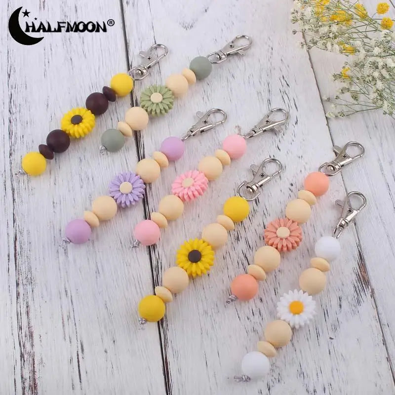 Heamsa Silicone Daisy Flower Beads Keychain  for  Women /Girls Lobster Clasp