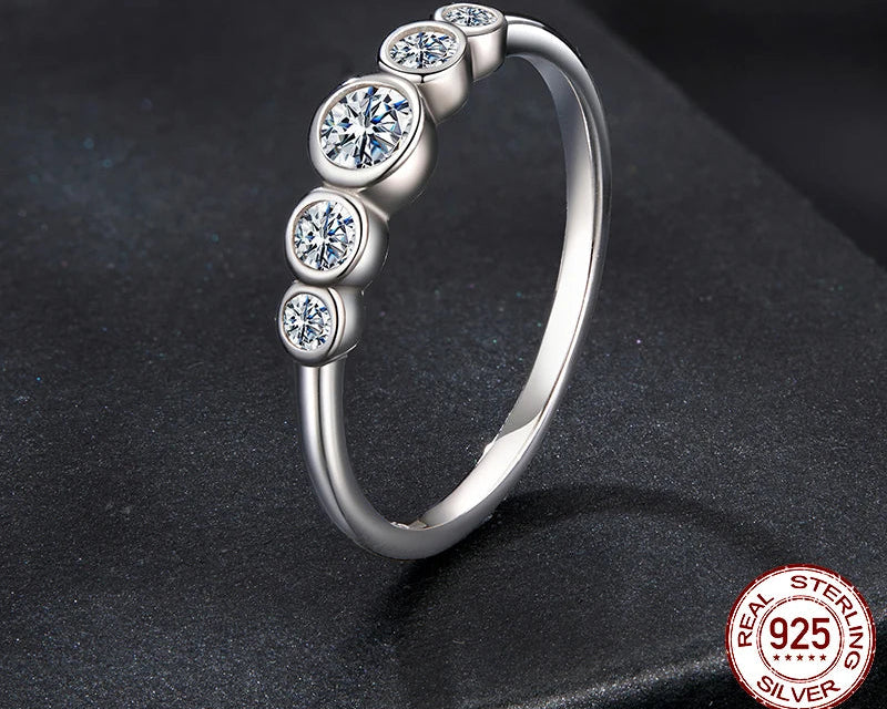 Tejesa Classic 925 Sterling Silver Moissanite Ring, Five Stones Bezel Setting Moissanite Ring for Women Engagement Jewelry Gift