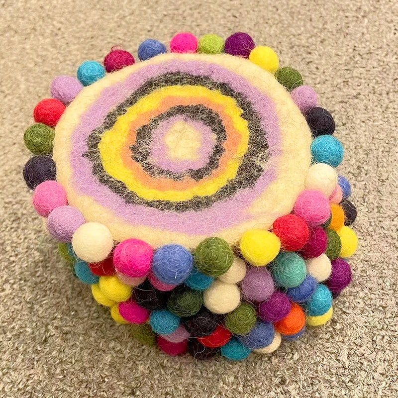 Hemasa 5pcs Felt Coasters 12Cm Round Random Coloful Balls Circle Wool Felt Placemats Heat Resistant Non-Slip Cup Mats Table Decoration