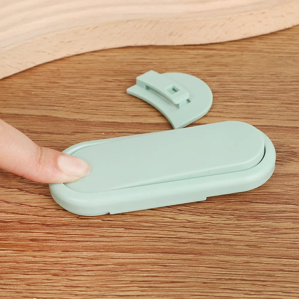 Hemasa 6 Pcs  Kids Multifunctional Safety Locks Baby Anti-pinch Hand Lock Cabinet Cabinet Door Lock Baby Protective Refrigerator Drawer Locks