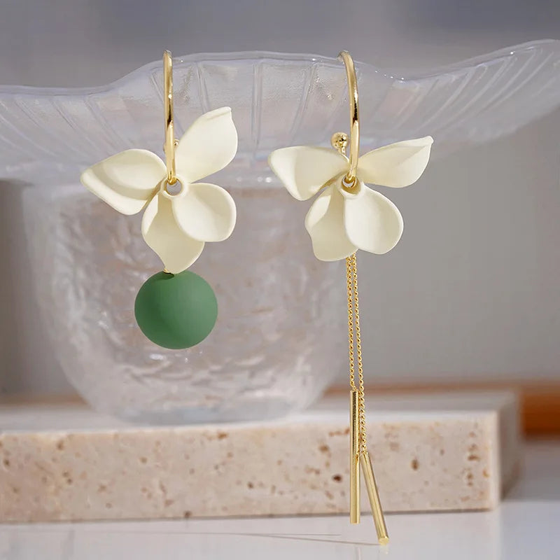 Summer Cute Green Flower Stud Earrings for Women Korean Fashion Temperament Long Tassel Asymmetrical Earring Party Jewelry Gift