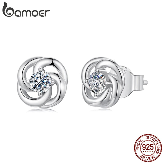 BAMOER Vintage Filigree 925 Sterling Silver Four-leaf Clover Moissanite Stud Earrings for Women Hollowed Flower Earrings MSE087