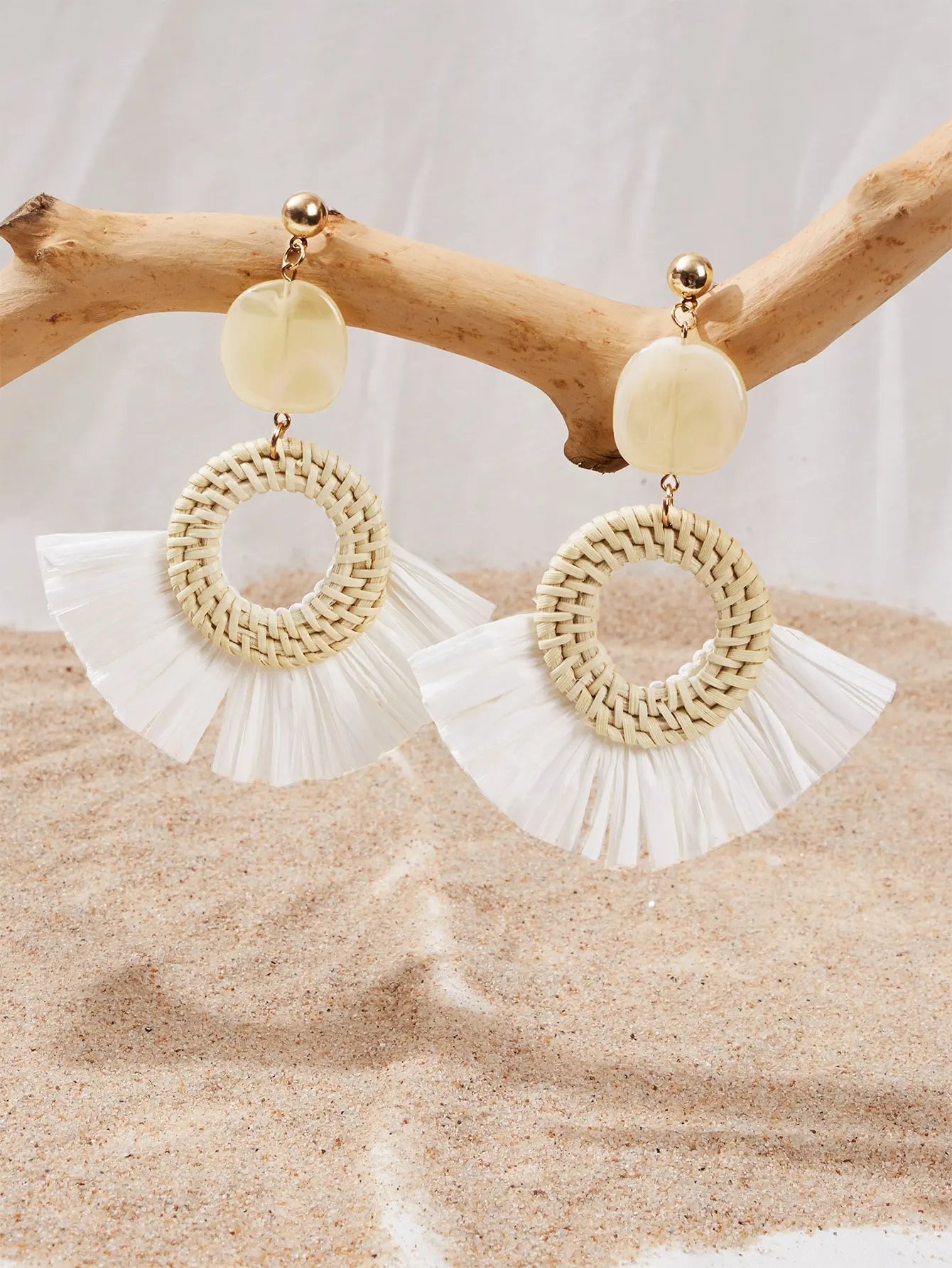 Handmade Rattan Shell  Raffia Drop Earrings for Women Bohemian Ethnic Geometric Round Waterdrop Wood Dangle Earrings Jewelry