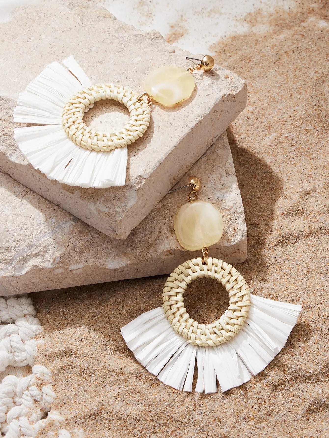 Handmade Rattan Shell  Raffia Drop Earrings for Women Bohemian Ethnic Geometric Round Waterdrop Wood Dangle Earrings Jewelry