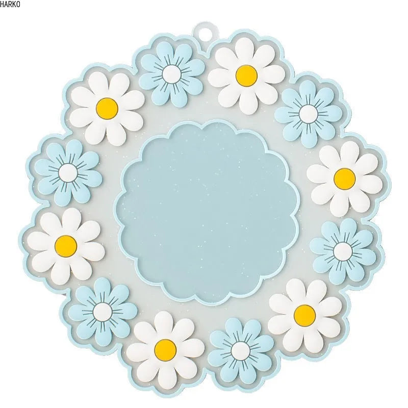Hemasa set of 4 Silicone Tableware Insulation Mat Coaster Heat-insulated Bowl Flower Style Sweety Placemat for Home/Decor/Desktop