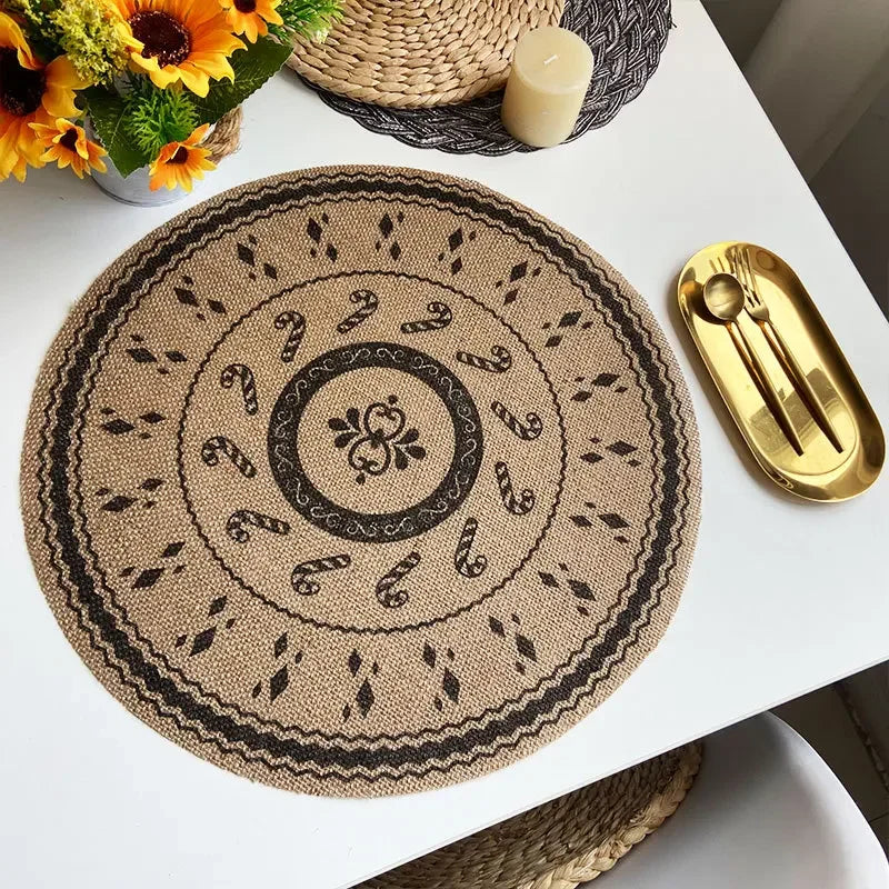 Christmas Retro Jute Placemat Round Printed Woven Dining Table Mat with Wool Ball Heat-Resistant Home Decorative Coffee Cup Mats