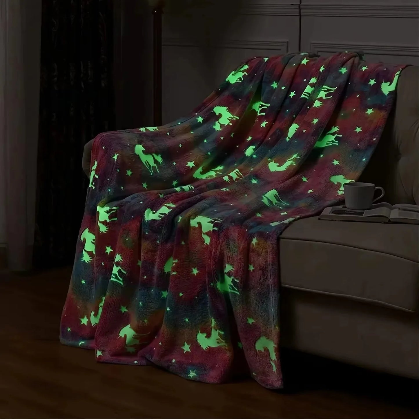 Flannel luminous horse blanket kindergarten baby blanket office blanket sofa blanket nap blanket household items
