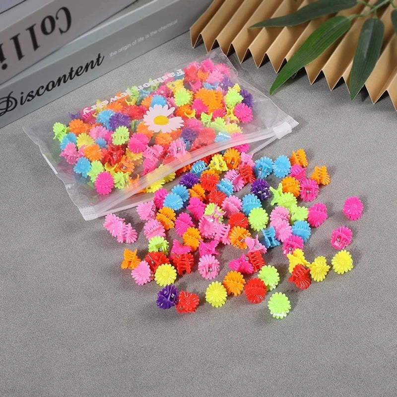 50pcs Girls Small Hair Claw Clips Colorful Plastic Clips Hairpin Flower Heart Mini Multi-Shape Hair Claw Kids Hair Accessories
