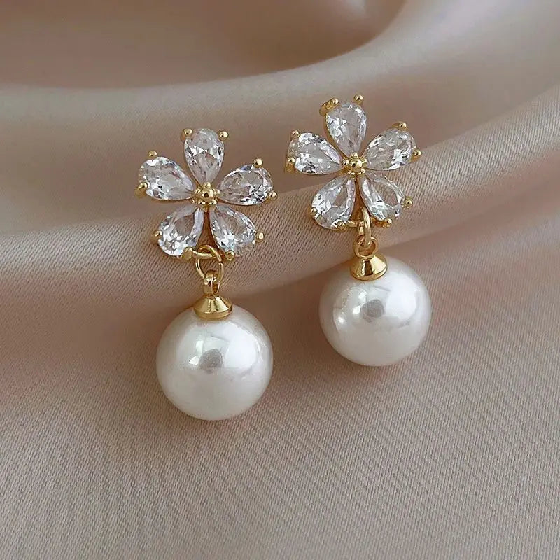 Korean Elegant Imitation Pearl Stud Earrings For Women Exquisite Design Crystal Zircon Flower Earring Wedding Party Jewelry