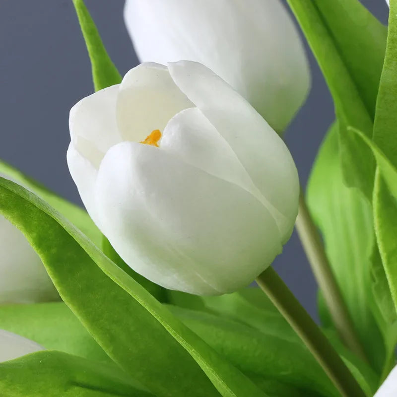 10Pcs PU Big Tulip Artificial Flowers Wedding Decoration Fake Flowers Tulips Bridal Bouquet Indoor Home Party Flower Arrangement