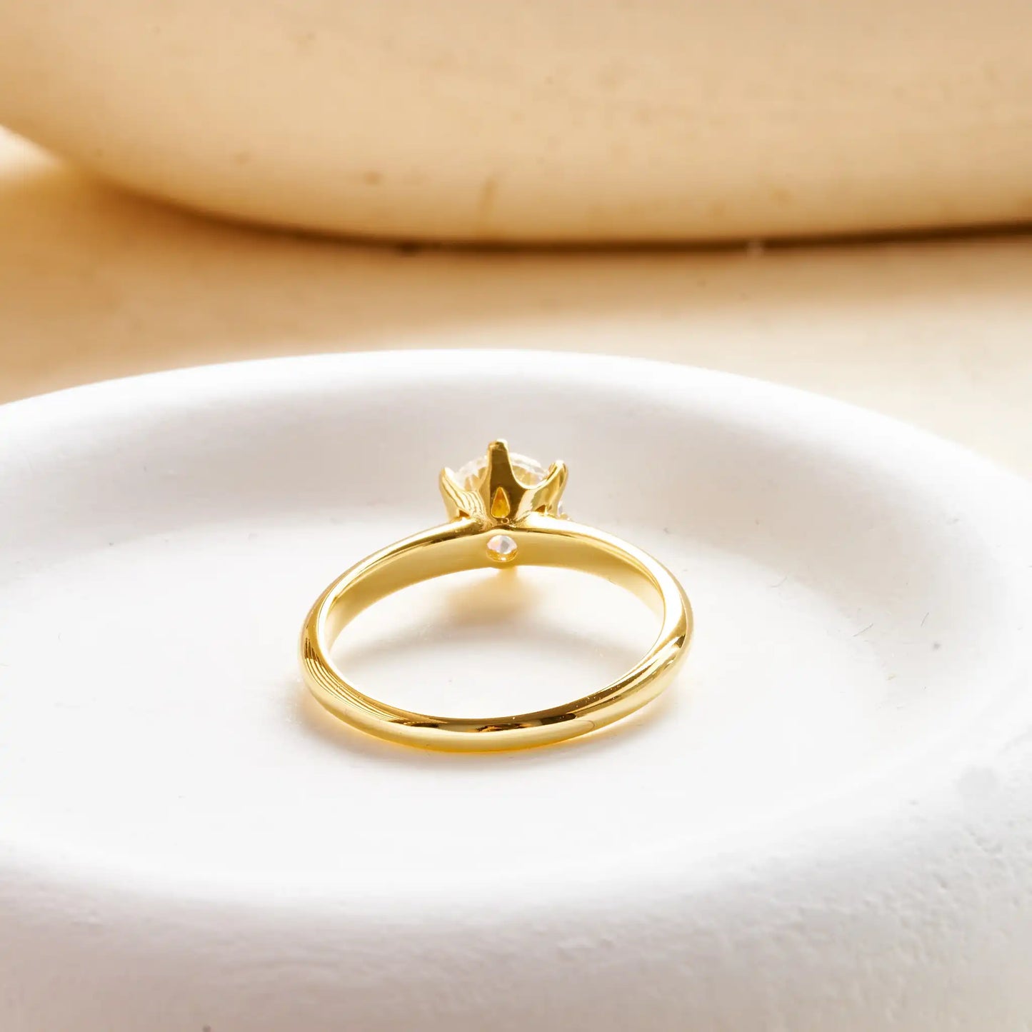 Hemasa 1.0 carat  Round 100 Face Cut Moissanite Ring For Women18K Yellow Gold Plated 925 Sterling Silver Wedding Finger Fine Jewelry