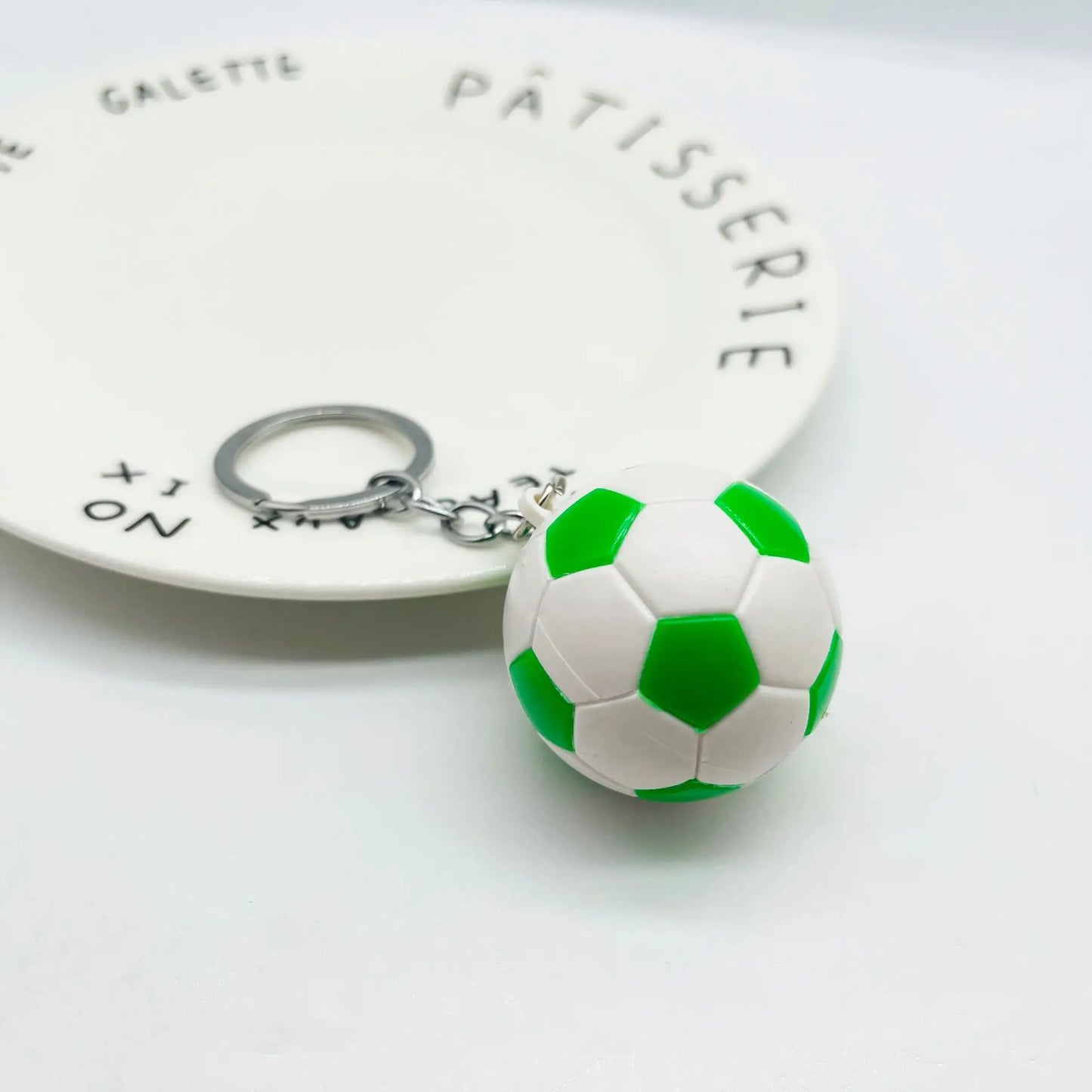 Creative Football keychain pendant souvenir fan small gift bag ball pendant key chains school activity gift keychain wholesale