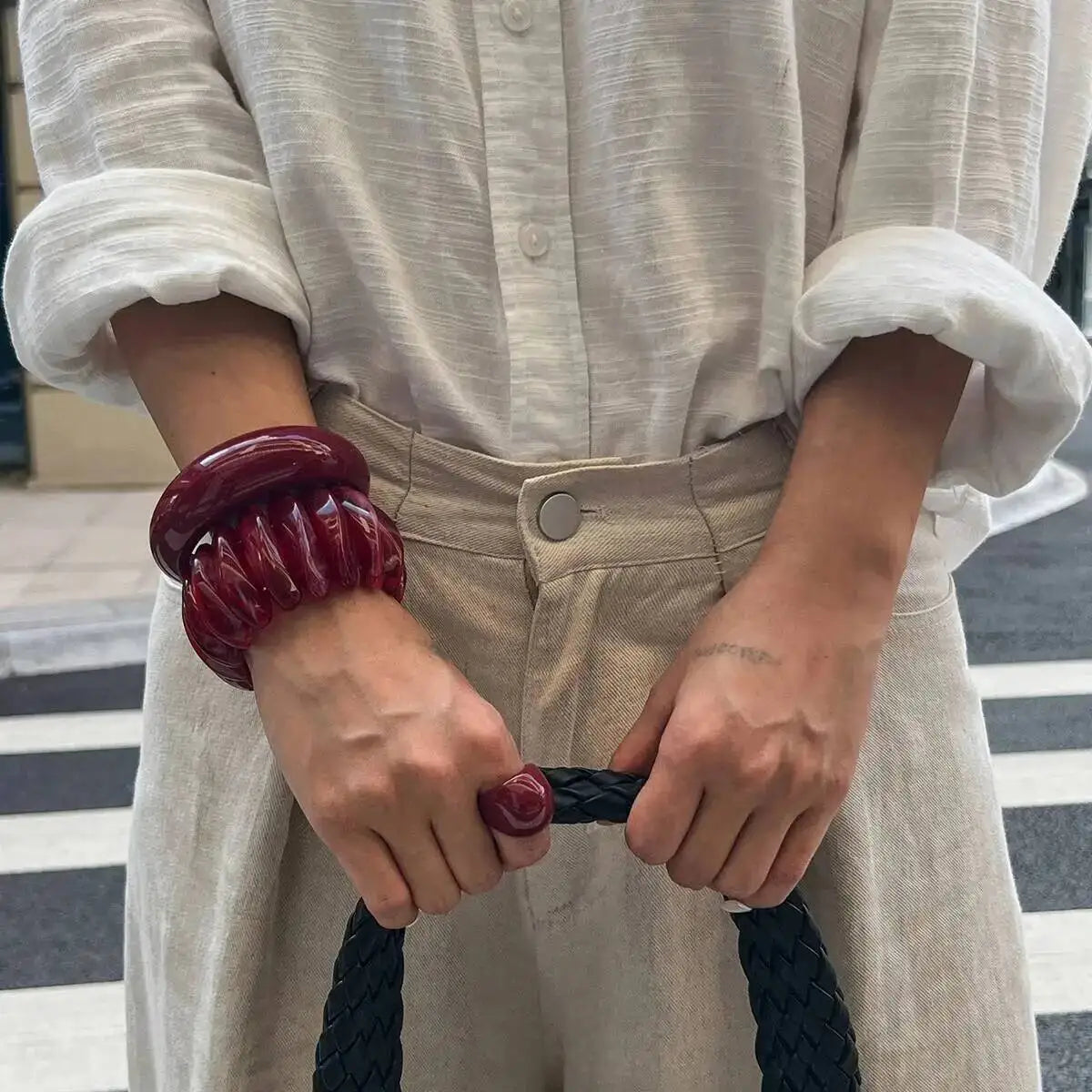 Salircon Boho Red Acrylic Resin Chunky Bangles Women on Hand Trendy Irregular Geometric Charm Wide Hip Hop Cuff Bracelet Jewelry