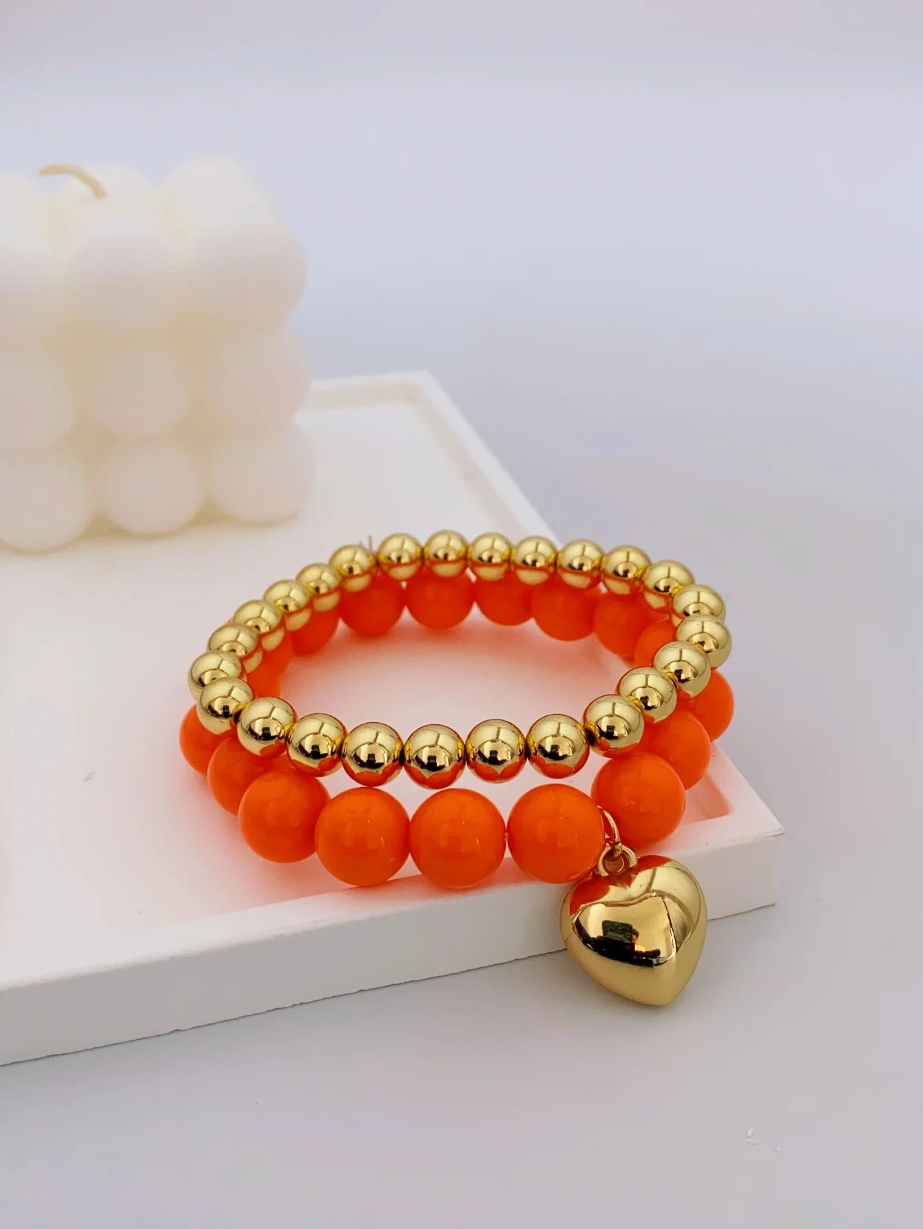 2 Pieces of Handmade Acrylic Beaded Bracelets with Heart-Shaped Pendants, Ideal for Summer bracelet for women