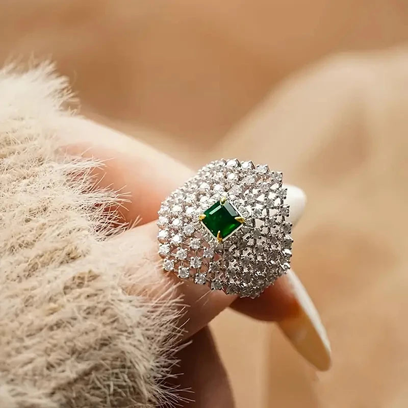 Huitan Sparkling Women Ring Inlaid Green CZ Hollow Design Fashion Wedding Elegant Lady Anniversary Accessories Jewelry Gift