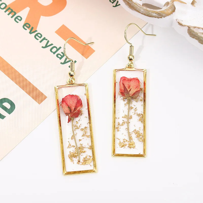 Unique Sunflower Earrings Handmaking Epoxy Resin Pressed Flower Earrings Women Statement Jewelry Elegant Earrings Wholesale 2024