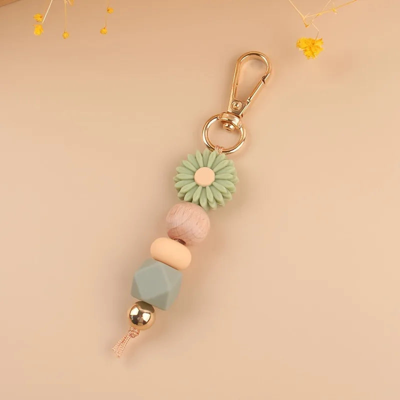 Daisy Silicone Beaded Keychain Handmade Wood Beads Key Chains For Women Girls Car Bag Pendant Key Accessories Keyring Gift