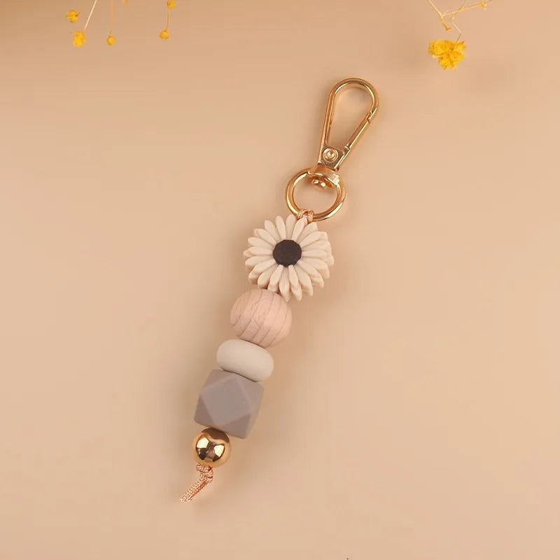 Daisy Silicone Beaded Keychain Handmade Wood Beads Key Chains For Women Girls Car Bag Pendant Key Accessories Keyring Gift