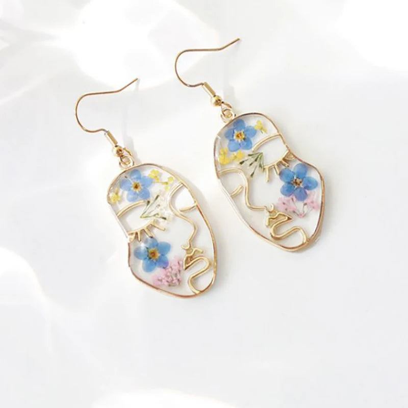 Unique Face Shape Dried Flower Earrings Creative Colorful Pressed Flower Earrings Handmake Epoxy Resin Natural Flower Earring
