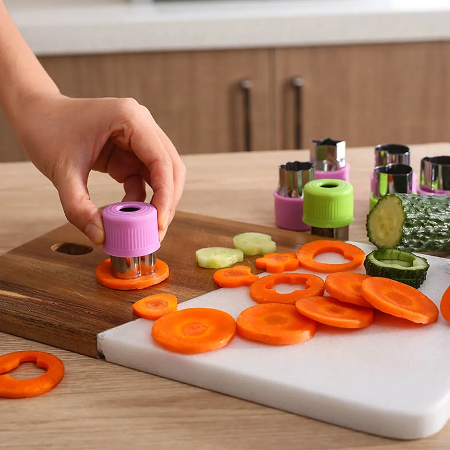 Tejesa 8Pcs/set Vegetables Cutter Set /Plastic Handle Mini Pie Cookie Cutters/ Fruit Pastry Stamps/ Stainless Steel Fruit Cutting Tools