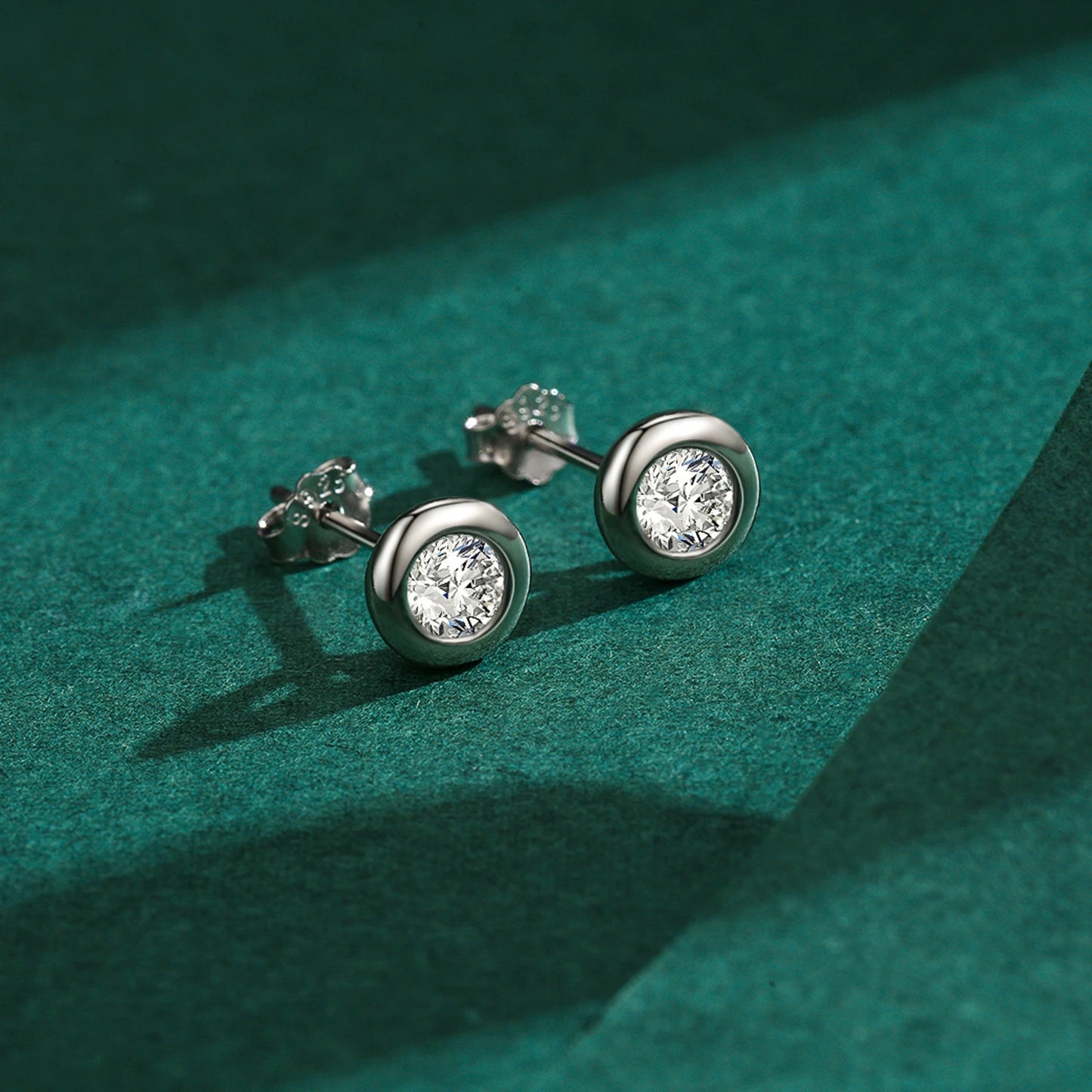 Tejesa Clear CZ Ear Studs 100% 925 Sterling Silver Sparkling Stud Earrings For Women Wedding