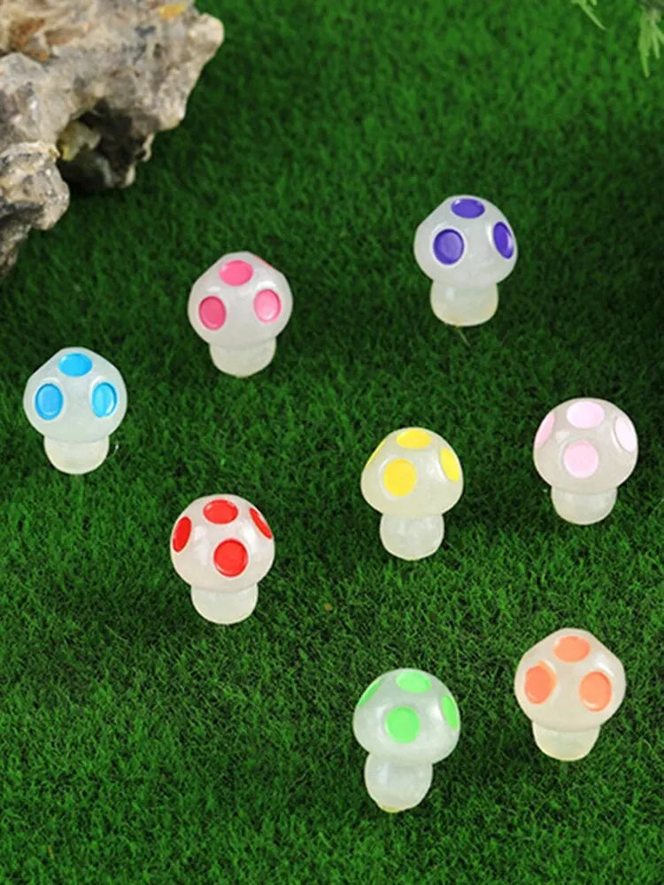 8PCS Mini Glowing Mushrooms Tiny Mushrooms Decoration for Miniature Garden Landscape Dollhouse DIY Crafts Party Ornaments