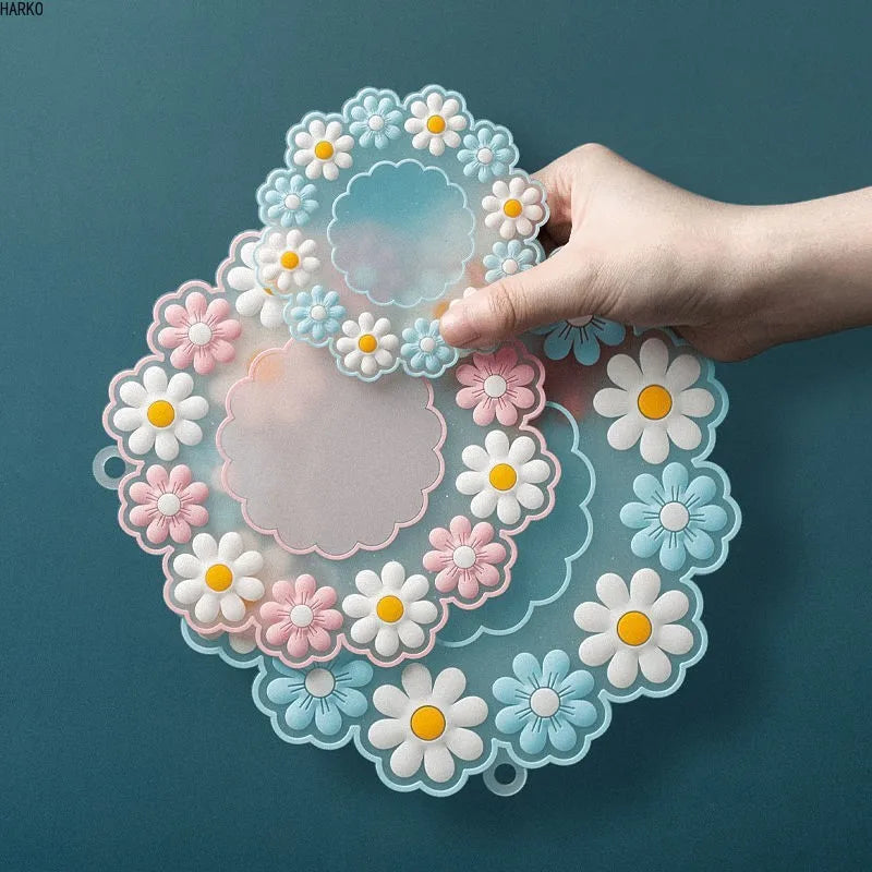 Hemasa set of 4 Silicone Tableware Insulation Mat Coaster Heat-insulated Bowl Flower Style Sweety Placemat for Home/Decor/Desktop