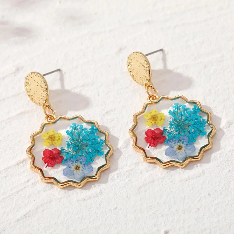 Unique Immortal Flower Earrings Epoxy Resin Pressed Flower Natural Earrings Sweet Floral Drop Earrings For Holiday Boho Jewelry