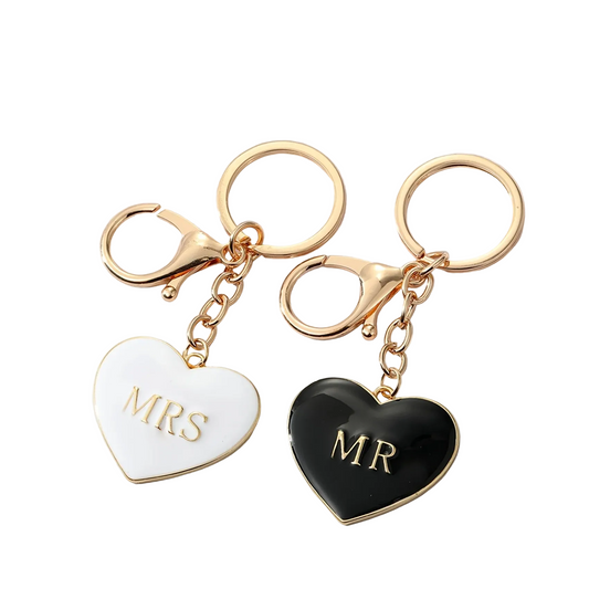 Hemasa Personality Alloy Black And White Heart Key Chain Drip oil Letters MRMRS Love Bag Pendant