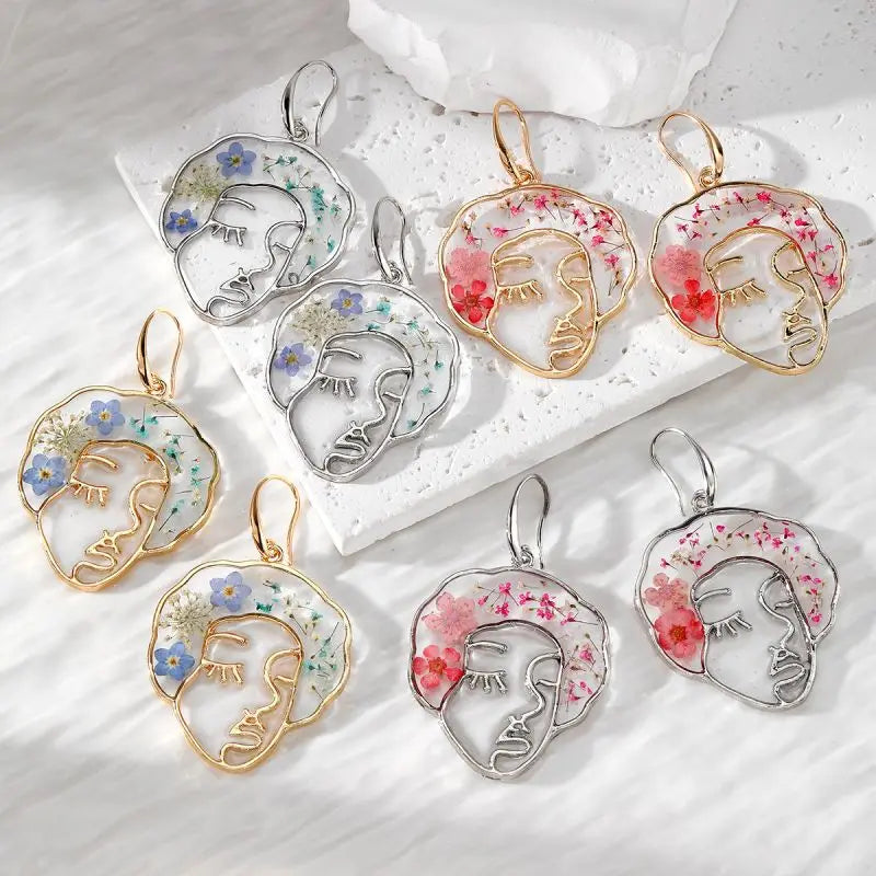 Unique Face Shape Dried Flower Earrings Creative Colorful Pressed Flower Earrings Handmake Epoxy Resin Natural Flower Earring