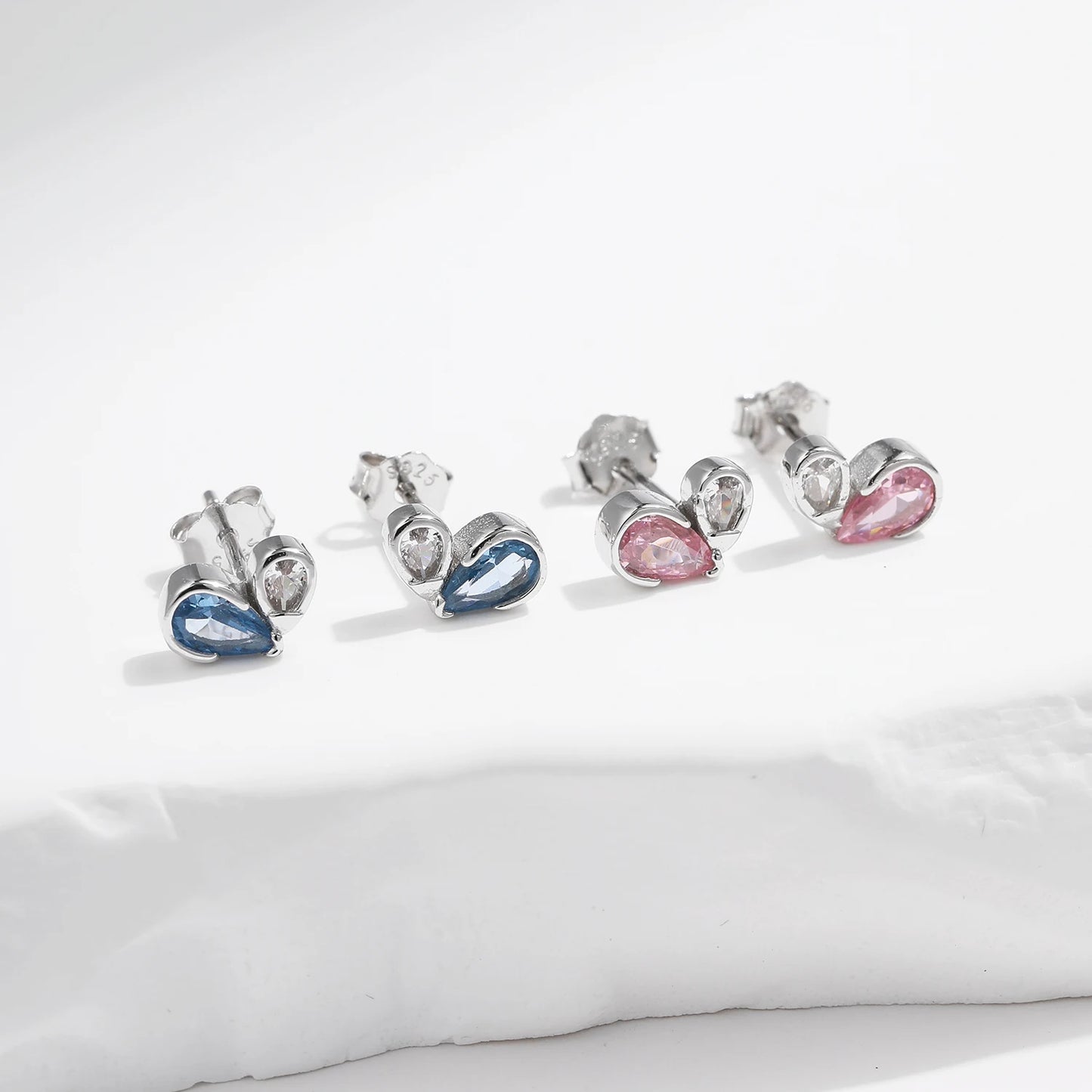 MODIAN 925 Sterling Silver Romantic Tiny Hearts Stud Earrings Delicate Colorful CZ Earrings for Women Party Fine Jewelry