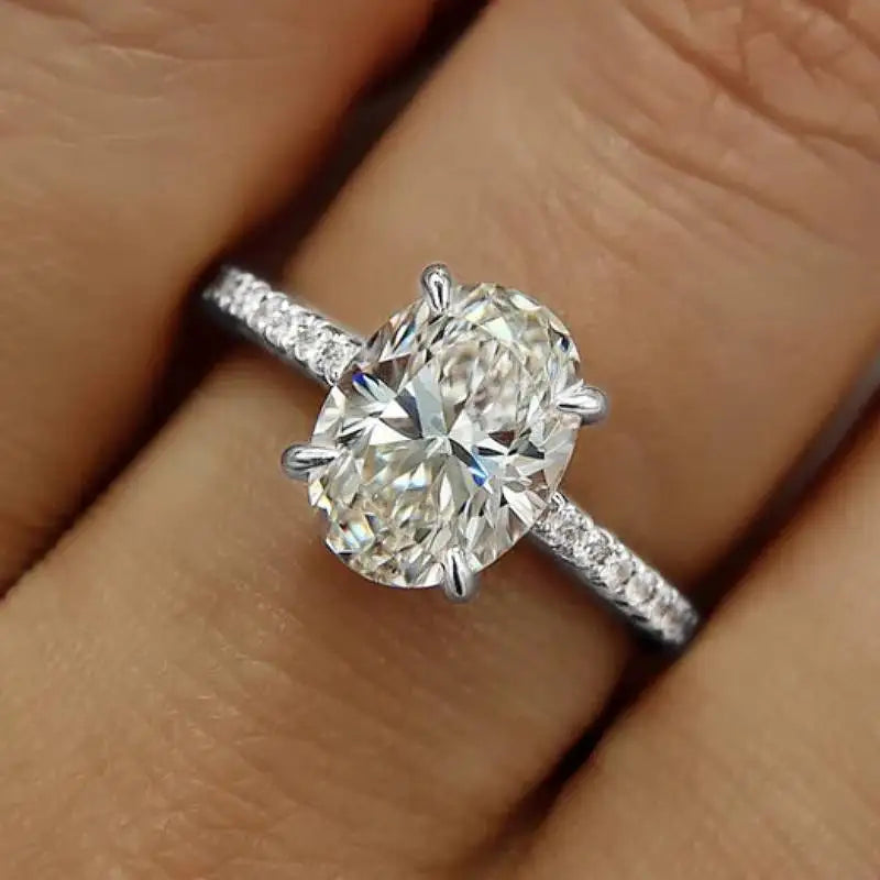 Huitan Classic Versatile Women Oval Shining CZ Ring Simple Style Lady Wedding Accessories Silver Color/Gold Color Party Jewelry