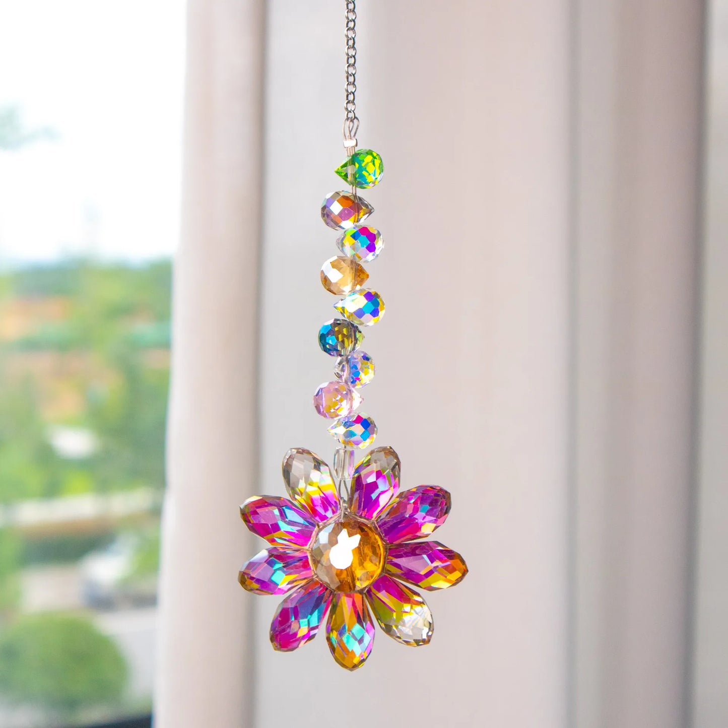 Hemasa Daisy  Crystal Sun Catcher  Window Decors Rainbow Maker Indoor Suncatcher Courtyard Garden Decoration
